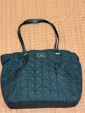 Kate Spade New York Wilson Road Quilted Talya Large Tote. In black